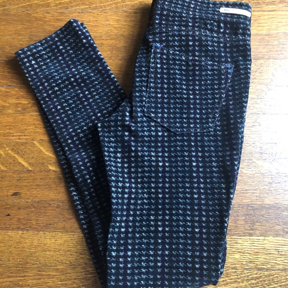 Anthro Pilcro Serif Houndstooth Skinny Corduroys